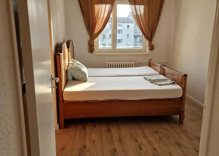 Share Apartment 191